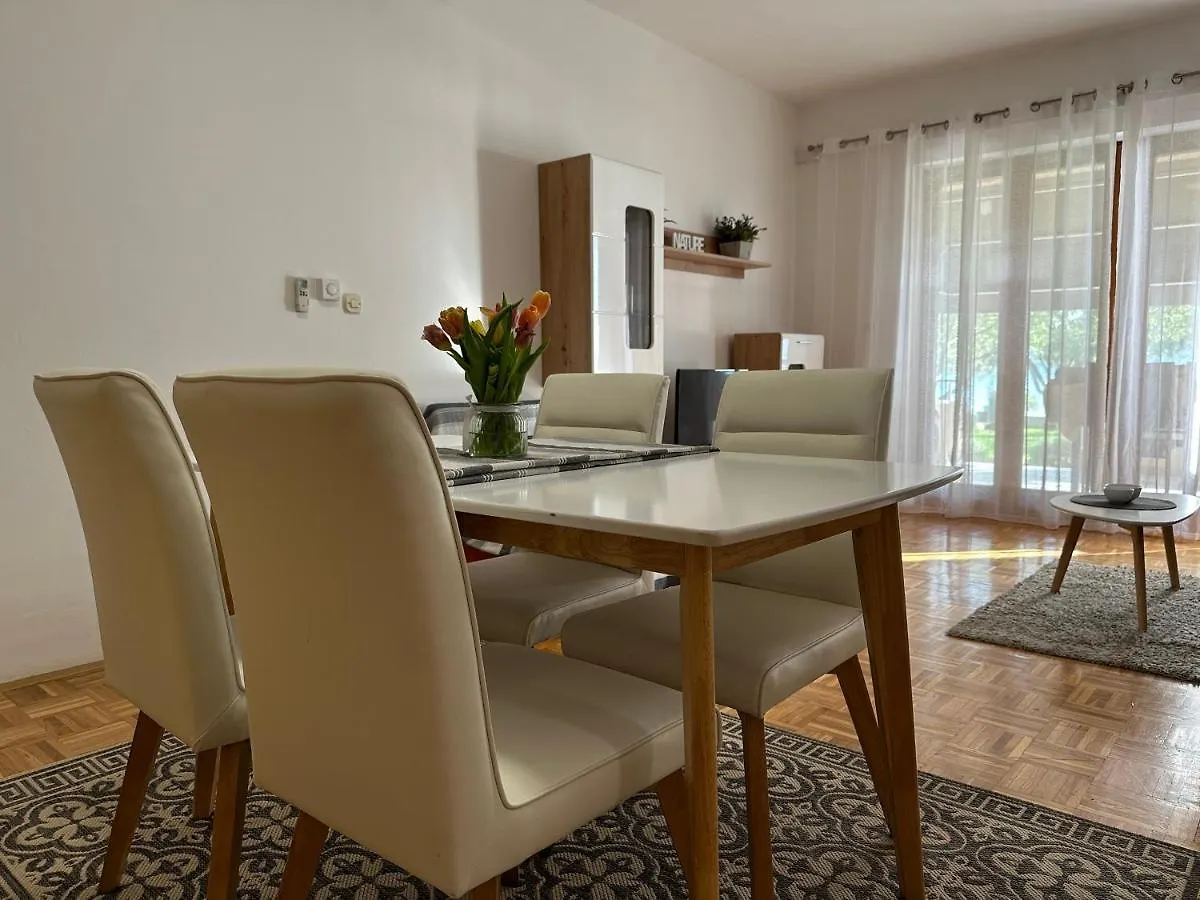 Apartment Apartmani Roko Weißenburg