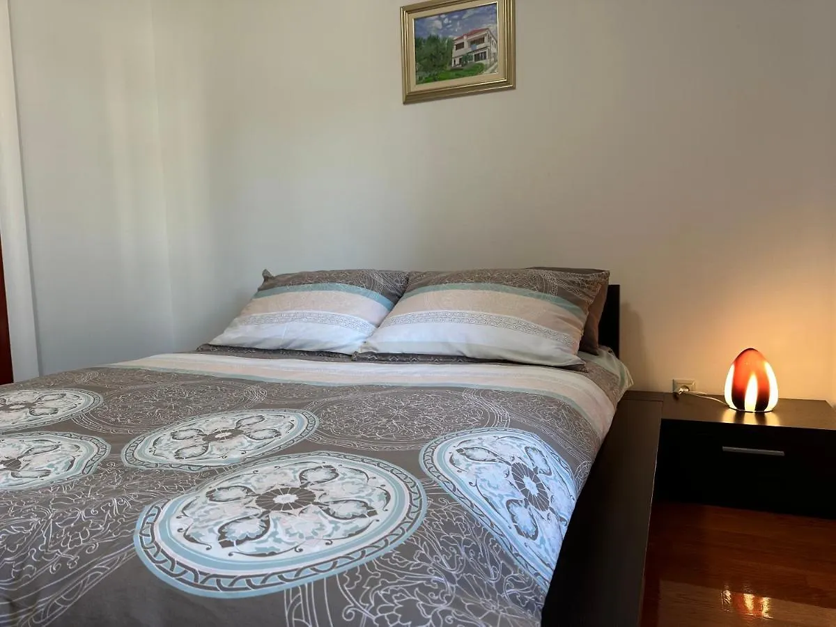 Apartment Apartmani Roko Weißenburg Kroatien