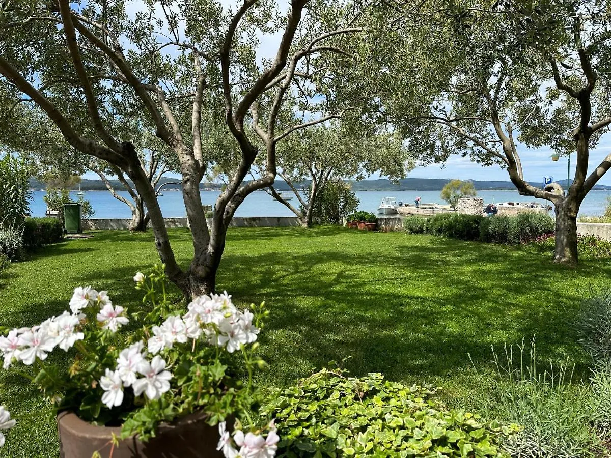 Apartmani Roko Weißenburg Kroatien